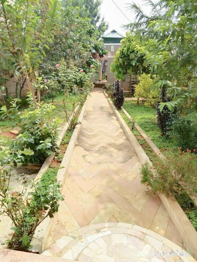 Yelagiri Golden Villa Exteriér fotografie